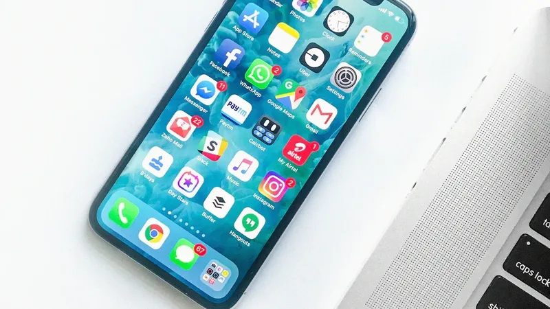 Mejores celulares bajo $400.000 en Chile 2026