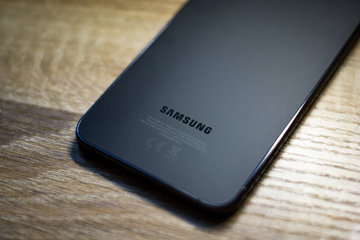 Samsung Galaxy A57 5G vs A56 5G comparativa Chile 2026